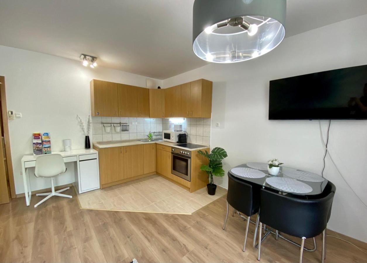 Orangehomes One Bedroom Design Apartamento Budapest
